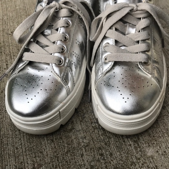 ROXY ROSE Platform Quilted Square Toe Sneaker - Picture 5 of 6